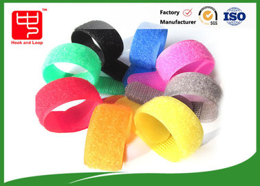 Selbst- ergreifende Haken- und Schleifenkabelverpackung, Kabelbinder 25mm der hohen Temperatur Breiten-Polyester