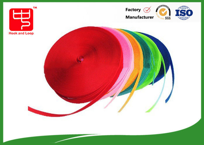 Polyester-Mischungs-Nylon farbiger Haken und Schleife Rolls/nähen auf Klettverschluss-Gewebe