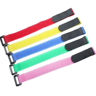 Verstellbares Befestigungsmittel Mehrfachverwendbares buntes Schnallenhack und Loop-Gürtel